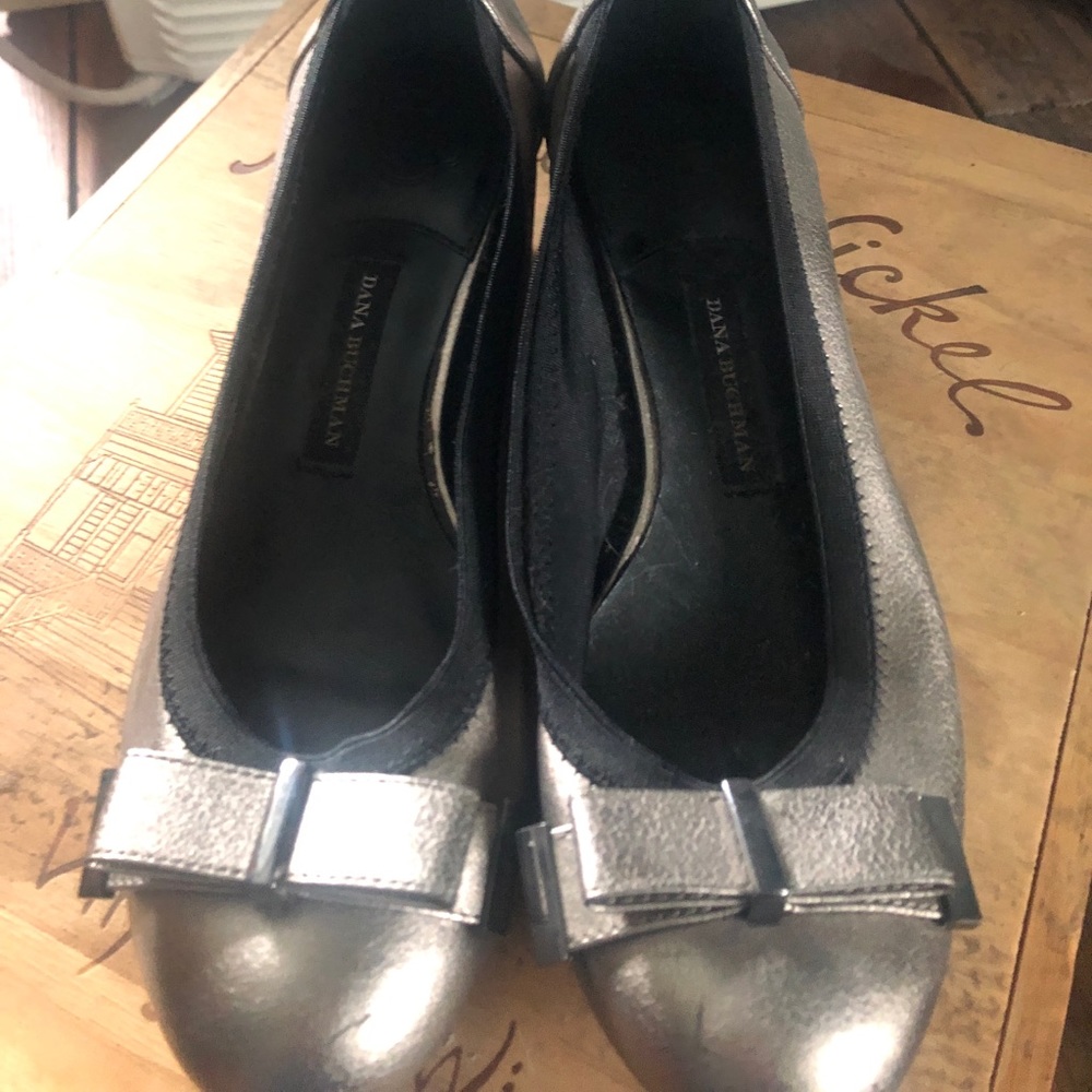 Dana Buchman Shoe size 8